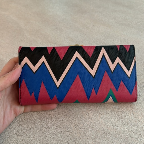 Ferragamo multicolor wallet brand new! - Picture 9 of 9
